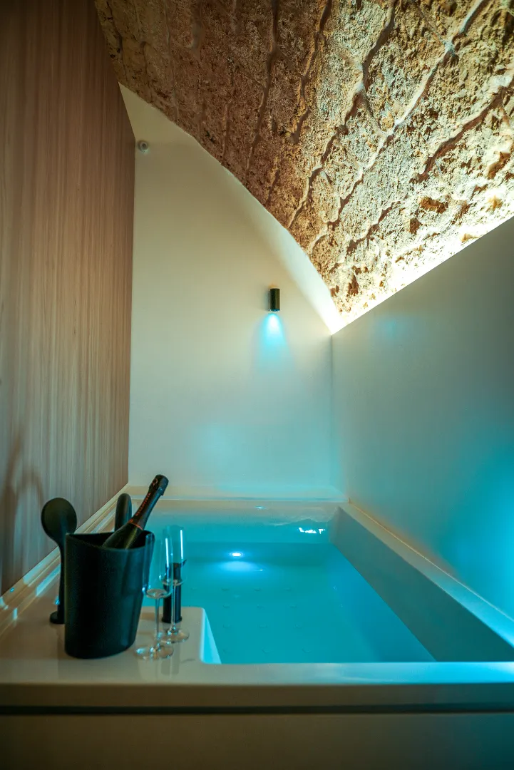 MYRA BARI - Luxury apartment & Spa