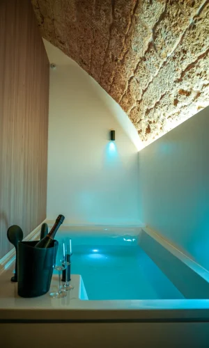 MYRA BARI - Luxury apartment & Spa